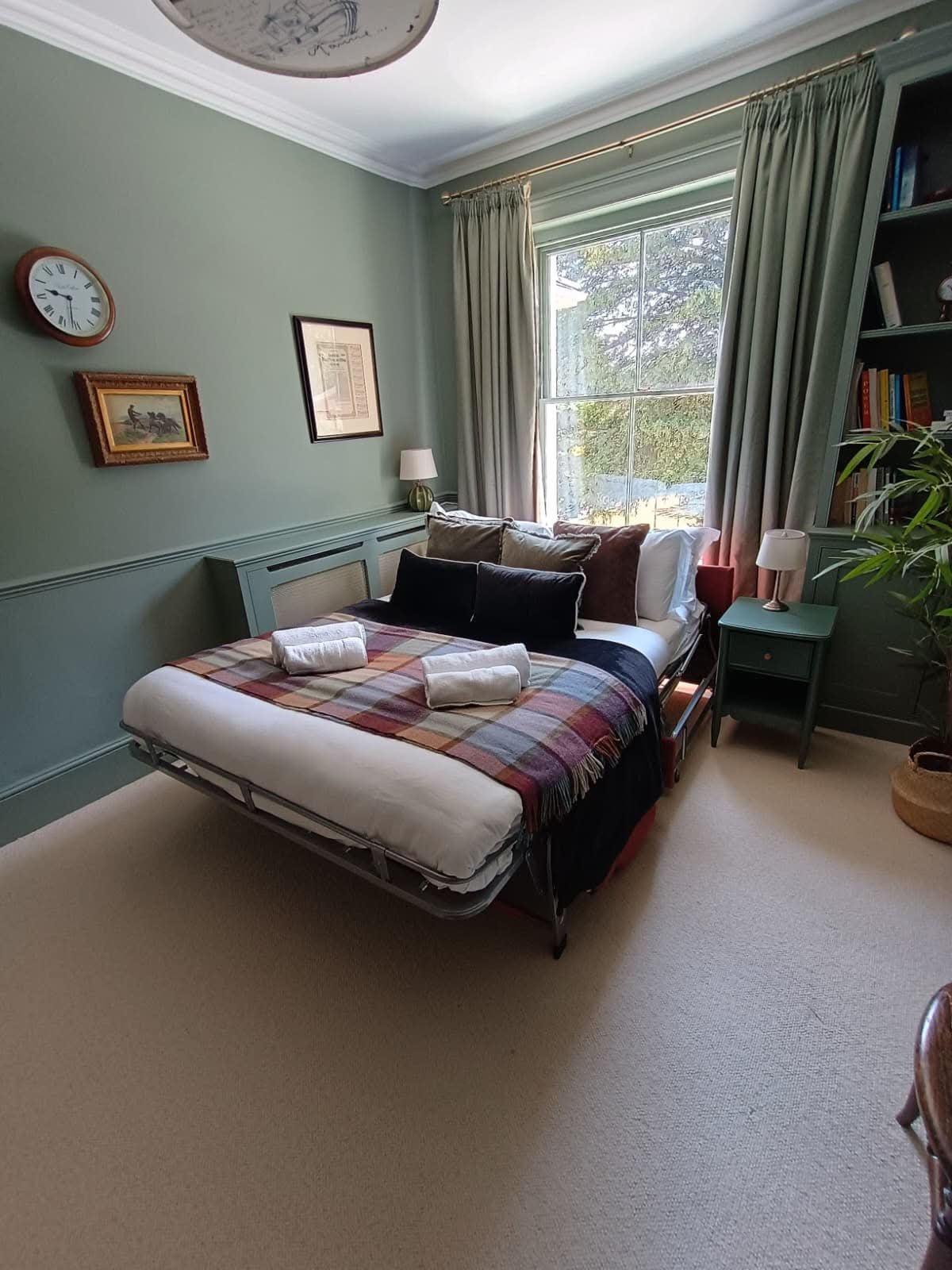Housekeeping laundry and linen service